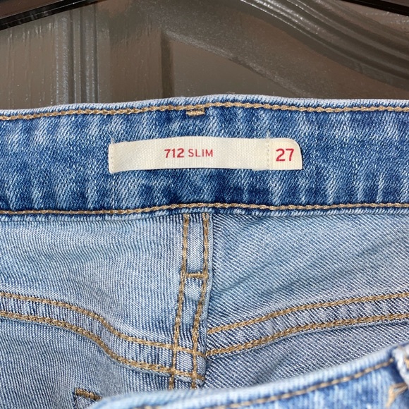 712 Levi’s Jeans - Picture 5 of 5